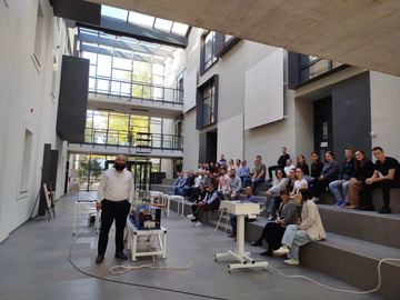 Презентована оригинална вибро платформа за симулацију земљотреса